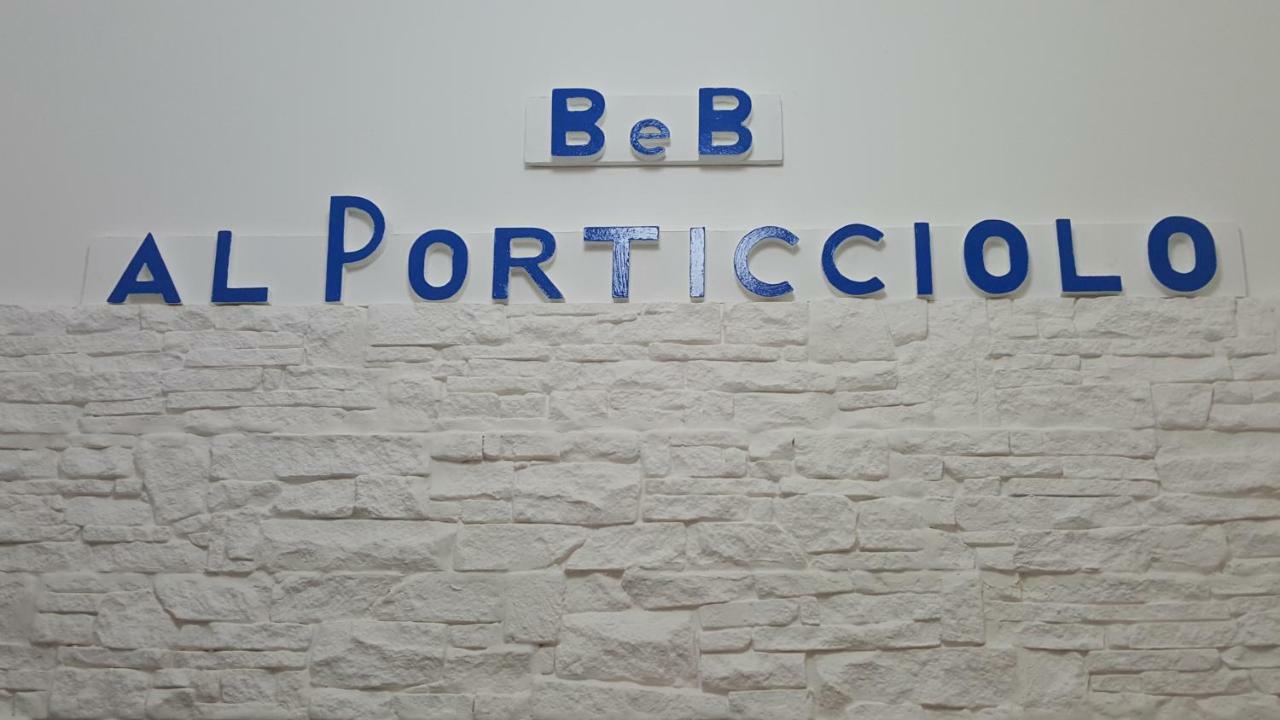 Bed and Breakfast Al Porticciolo à Salernes Extérieur photo